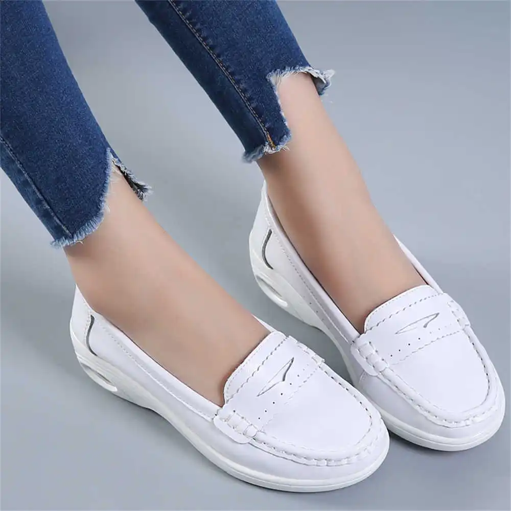 Thick Sole Slipon White Traine - Women Accessories Brand Name Ideas のレビューと価格