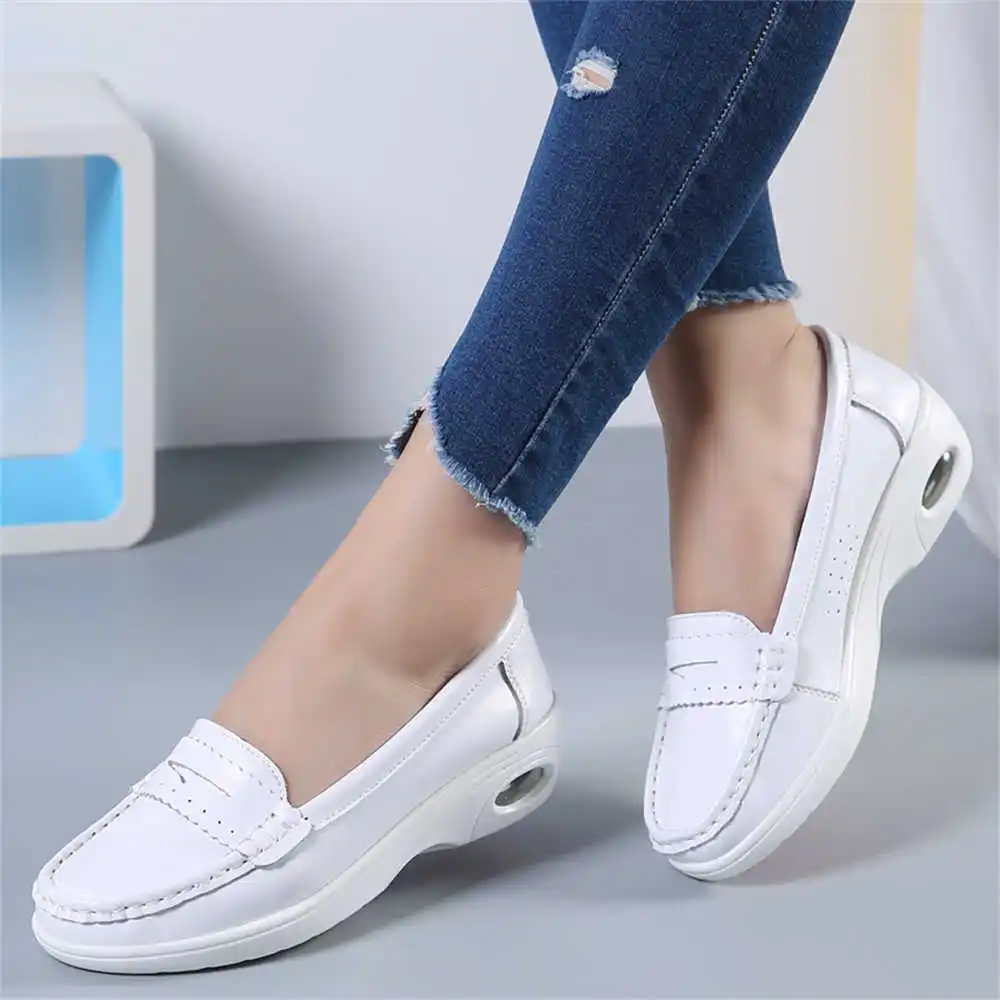 Thick Sole Slipon White Traine - Women Accessories Brand Name Ideas のレビューと価格