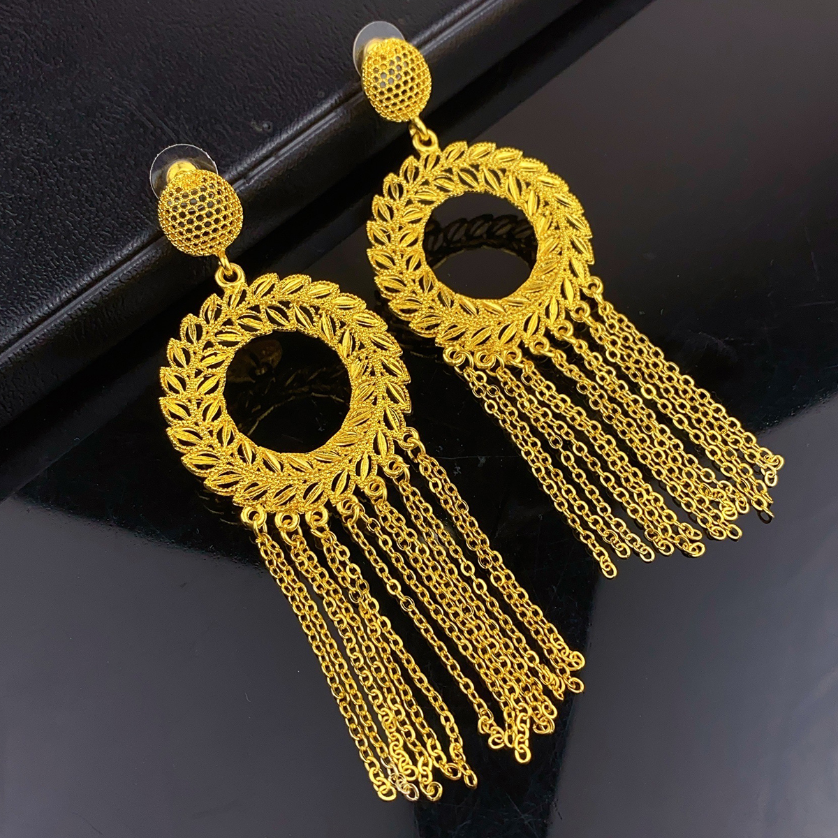 Indian Earrings for Women Desi - Women Accessories India のレビューと価格