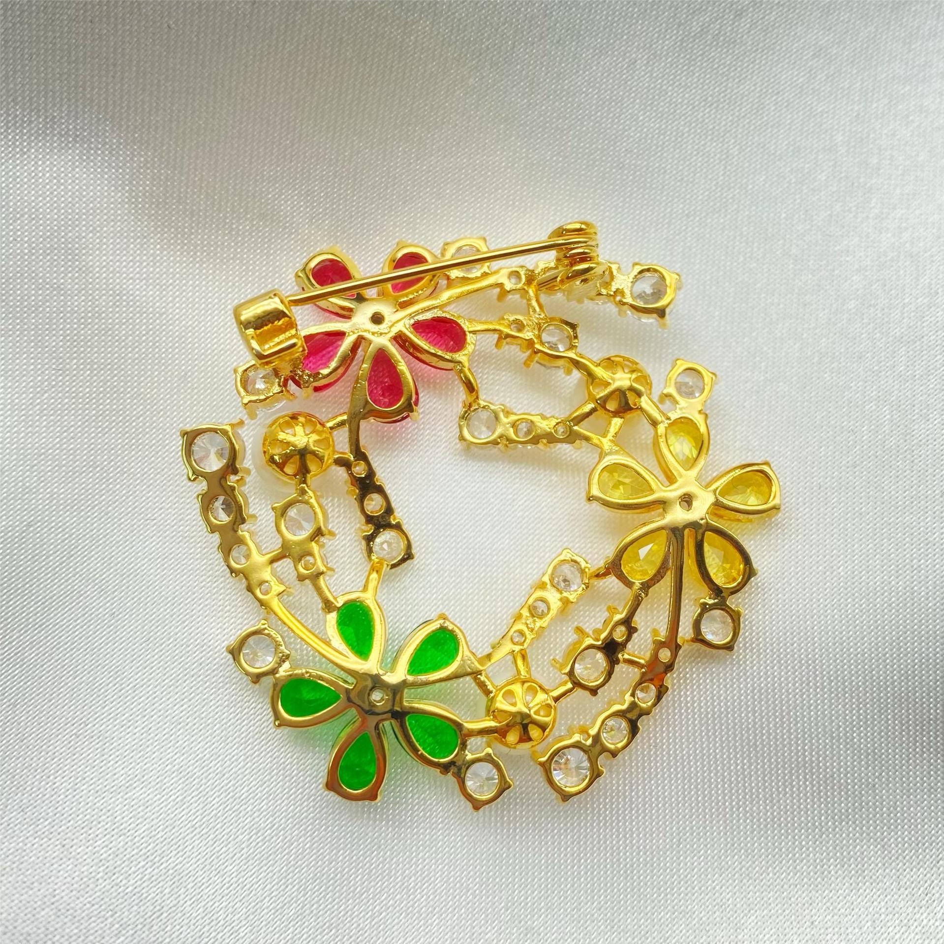 Popular zircon brooch design b - Women'S Accessories Manufacturers のレビューと価格