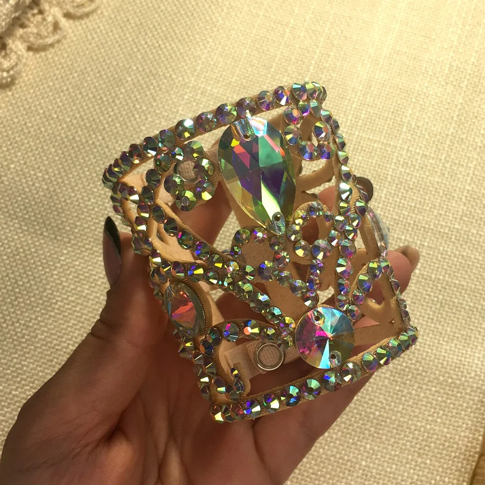 Colorful Crystal Belly Dance B - Women Accessories India のレビューと価格