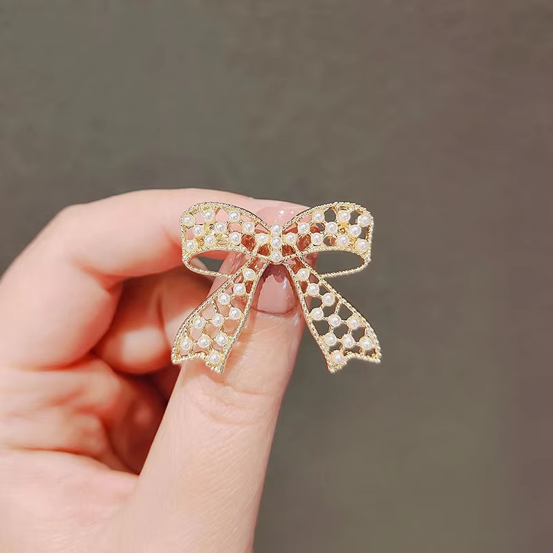 Punk Girl Brooch 2025 Fashiona - Women'S Accessories Manufacturers のレビューと価格