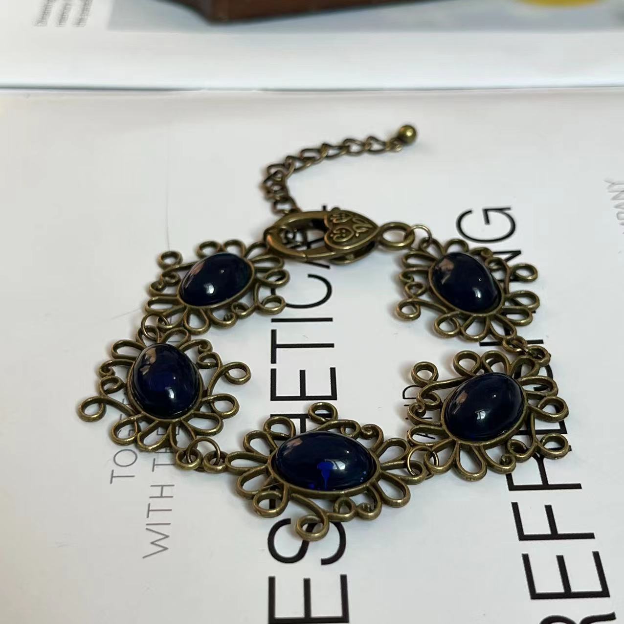 Historical Queen Anne Boleyn H - Women'S Red Accessories のレビューと価格