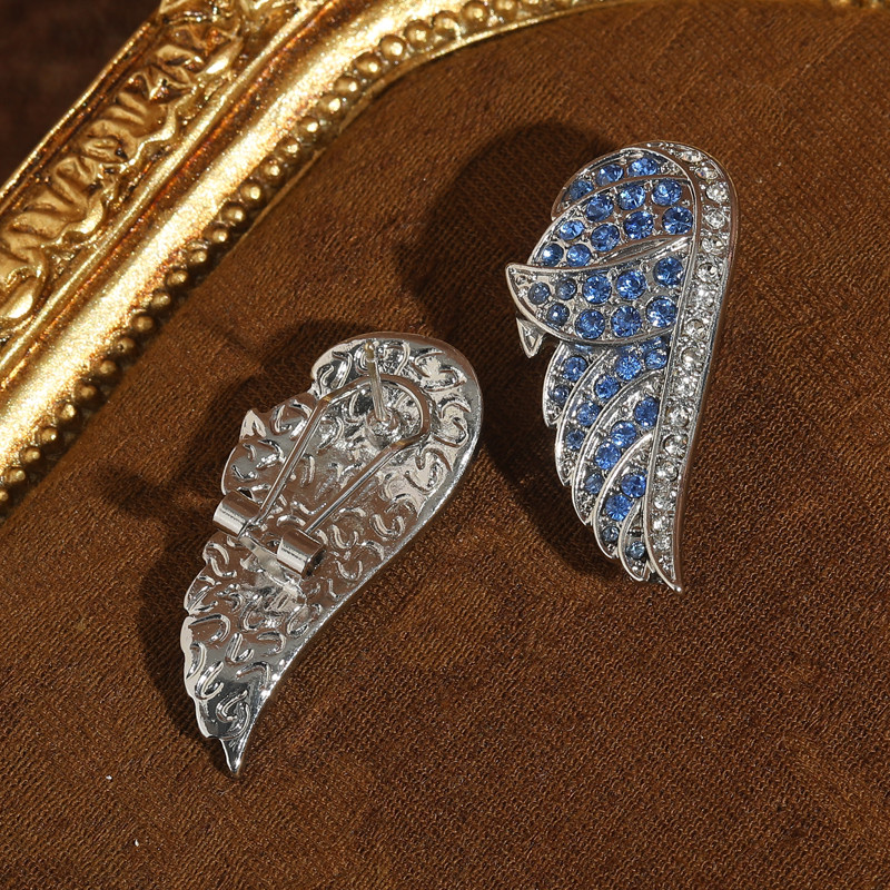 Vintage Angel Wing Blue Earrin - Women'S Accessories Trends 2026 のレビューと価格
