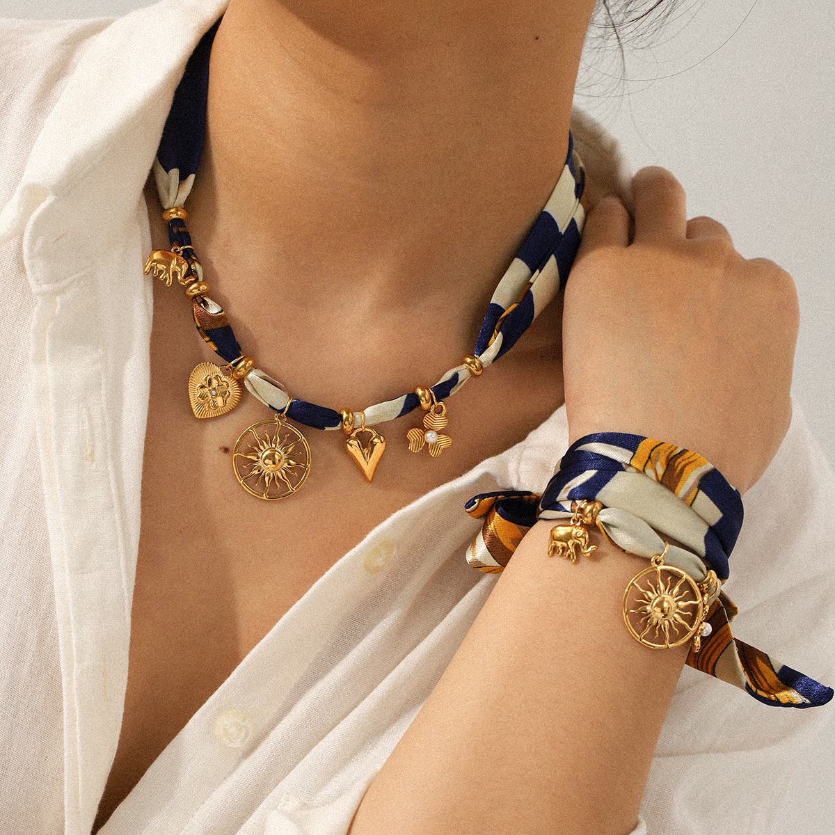 Silk Satin 2026 Trend Necklace - Women'S Accessories Trends 2026 のレビューと価格